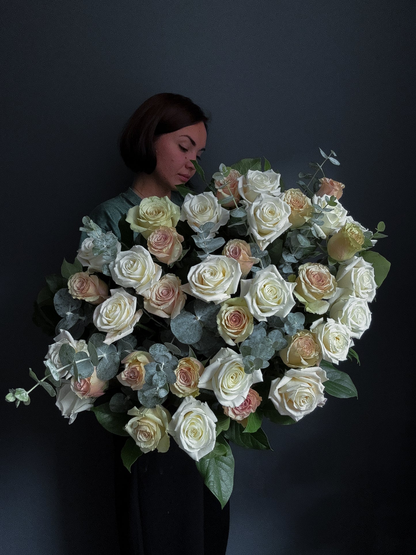 17.THE STAR - pastel mix roses