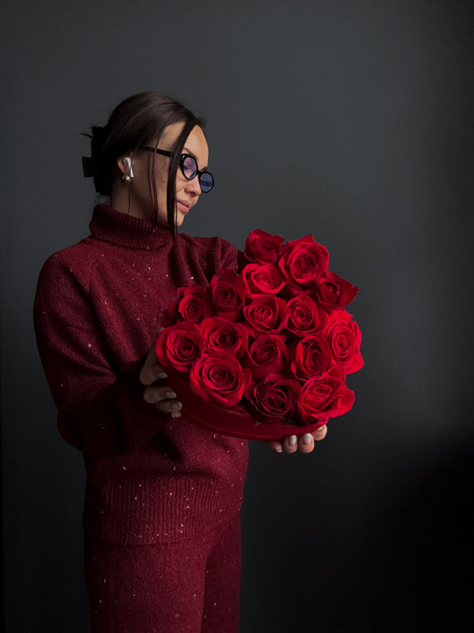 Red Roses in the Heart Box
