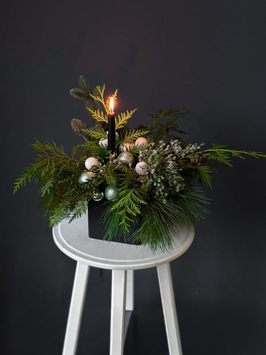 #4 Mini Holiday Box with Candle – Frosted Edition