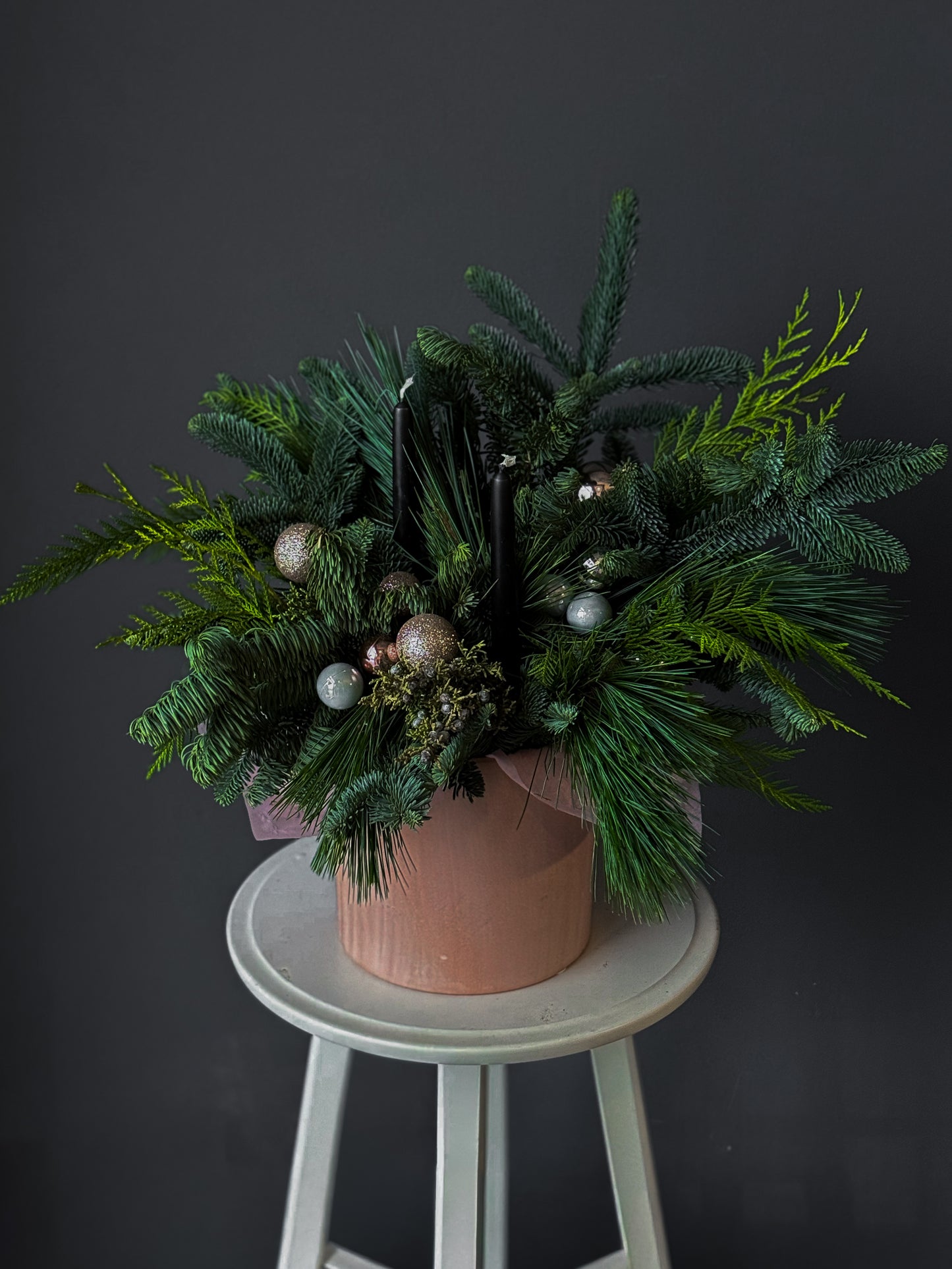 #7 Holiday – Blush & Bold Edition