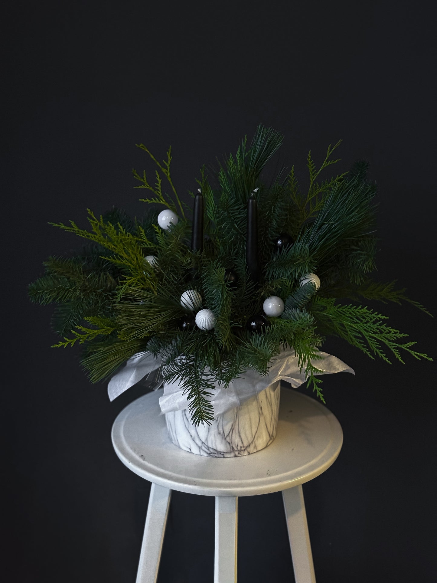 #5 Marble Holiday Arrangement – Black & White Mood