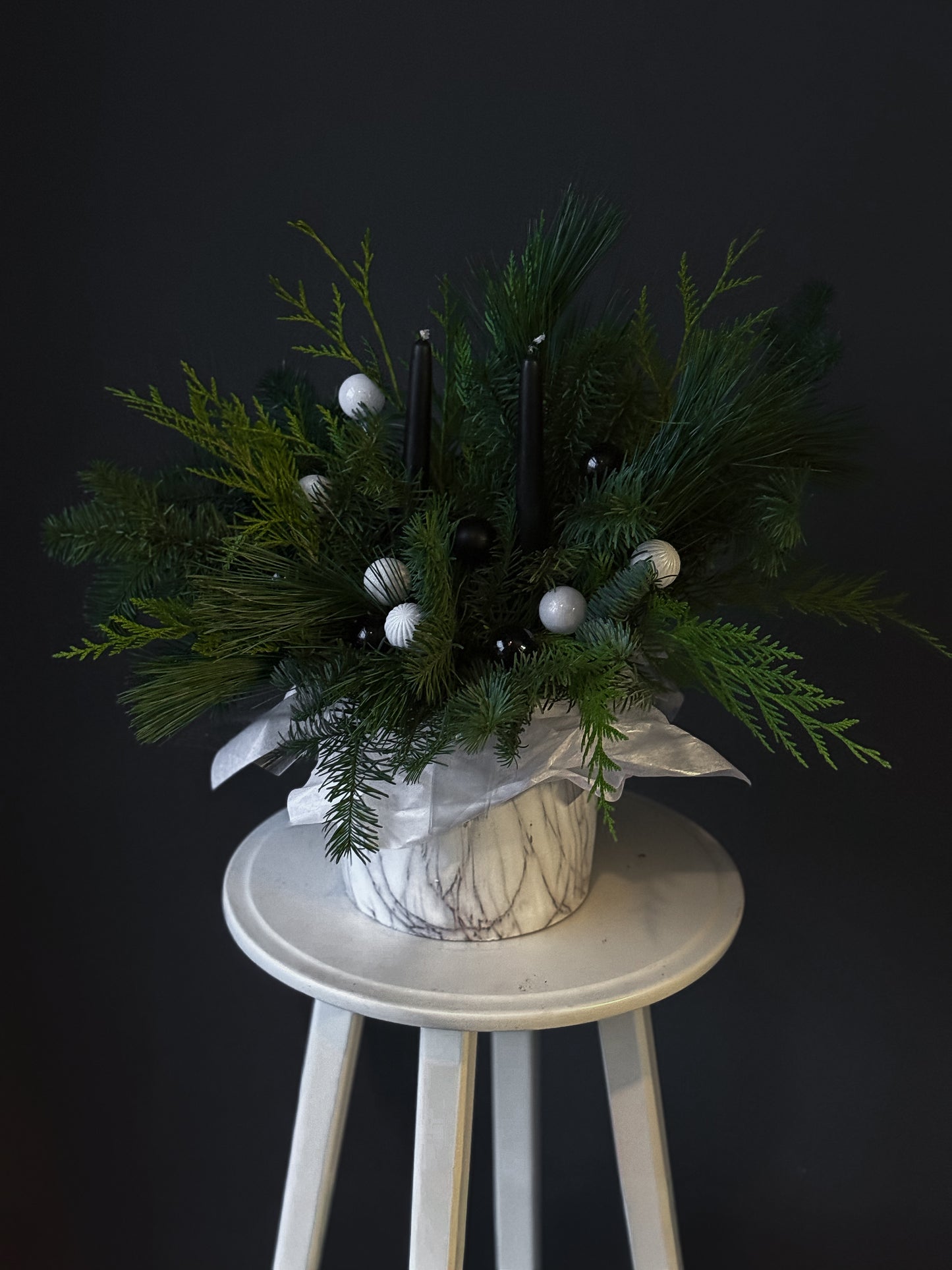 #5 Marble Holiday Arrangement – Black & White Mood