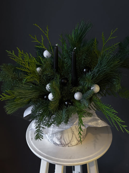 #5 Marble Holiday Arrangement – Black & White Mood