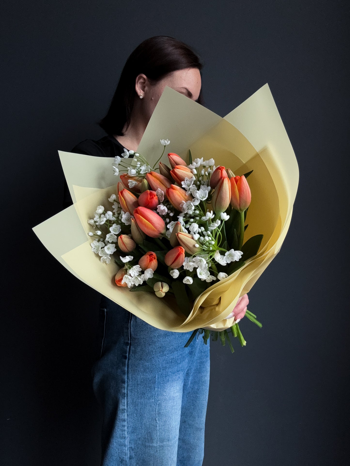 20 Orange Tulips + Allium